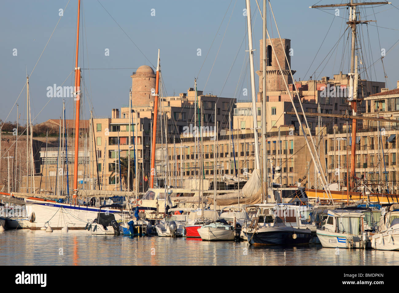 Vista del vecchio porto di Marsiglia Foto Stock