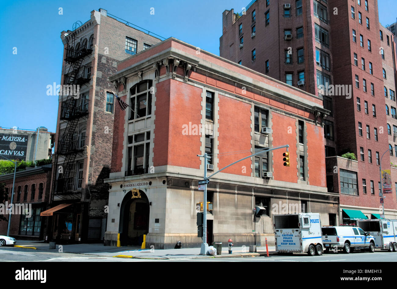 Vista esterna dei mitici Ghostbusters firehouse dal film franchising in New York City, NY, STATI UNITI D'AMERICA. Foto Stock