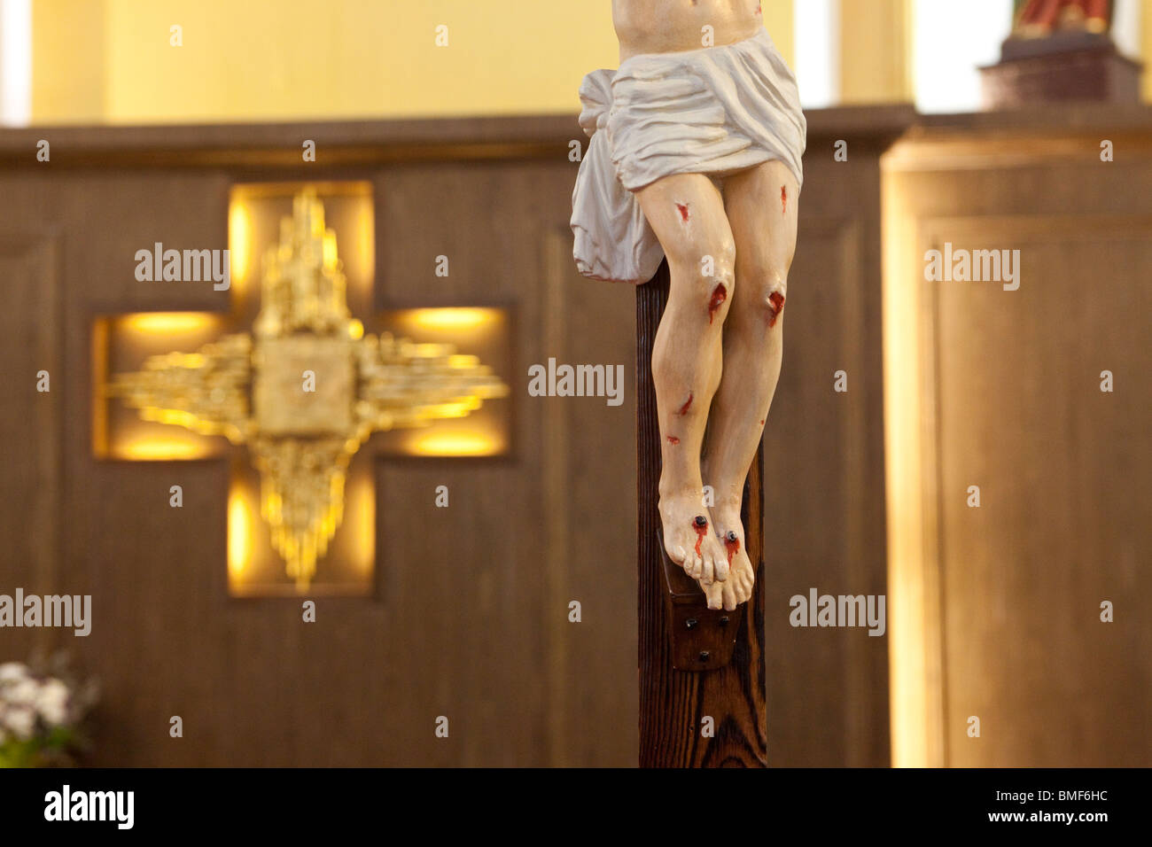 Altare nella chiesa di San Pietro, Shanghai, Cina Foto Stock