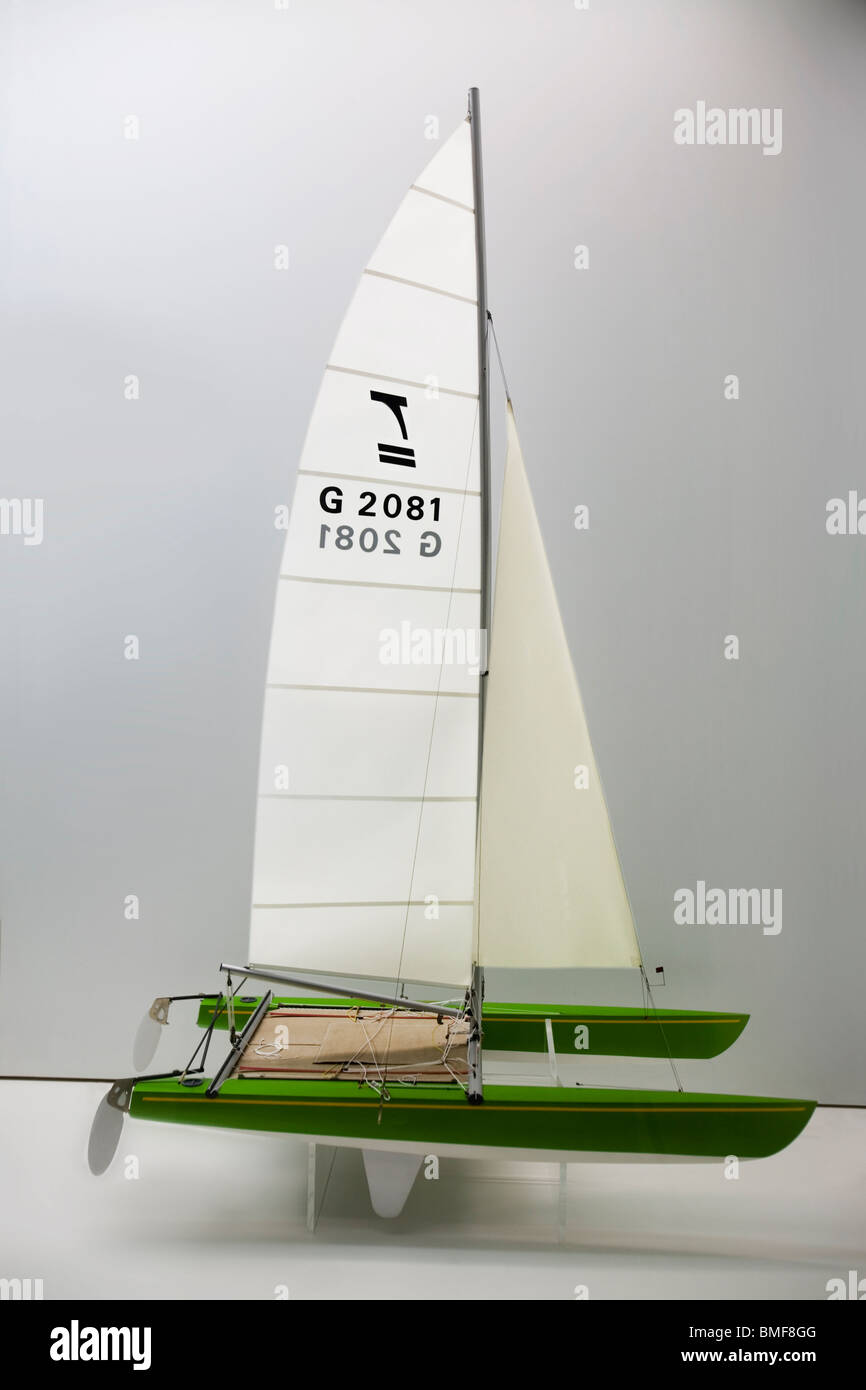 Maquette di un 470er Tornado racing in barca a vela Foto Stock