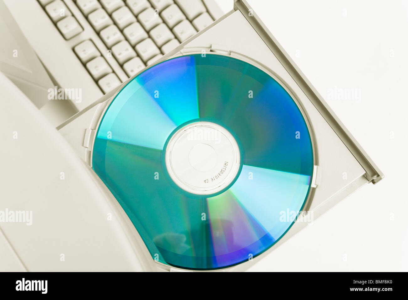 Computer desktop e unità CD-ROM close up shot Foto Stock