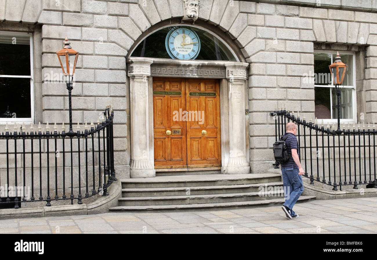 Il Royal College of Surgeons in Irlanda edificio su St Stephens Green Dublino Irlanda fondata nel 1784 Foto Stock