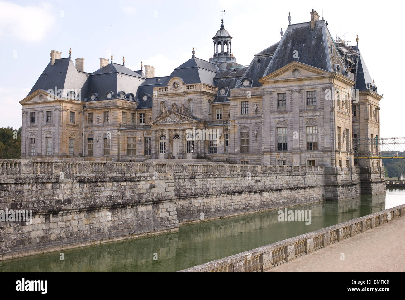 Vista frontale, Vaux-le-Vicomte Castello (17C), Francia Foto Stock