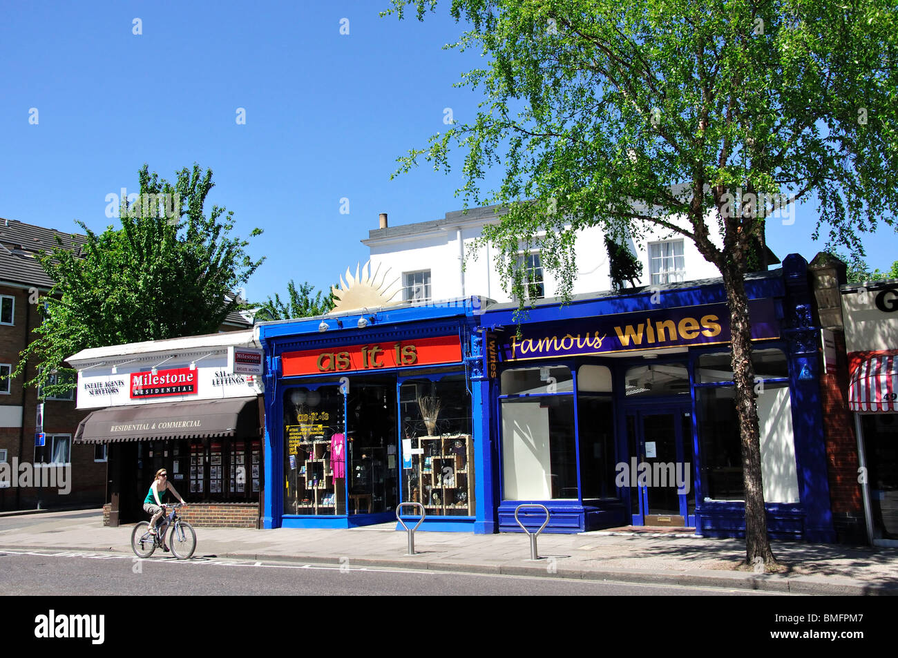 High Street, Teddington, London Borough of Richmond upon Thames, Greater London, England, Regno Unito Foto Stock