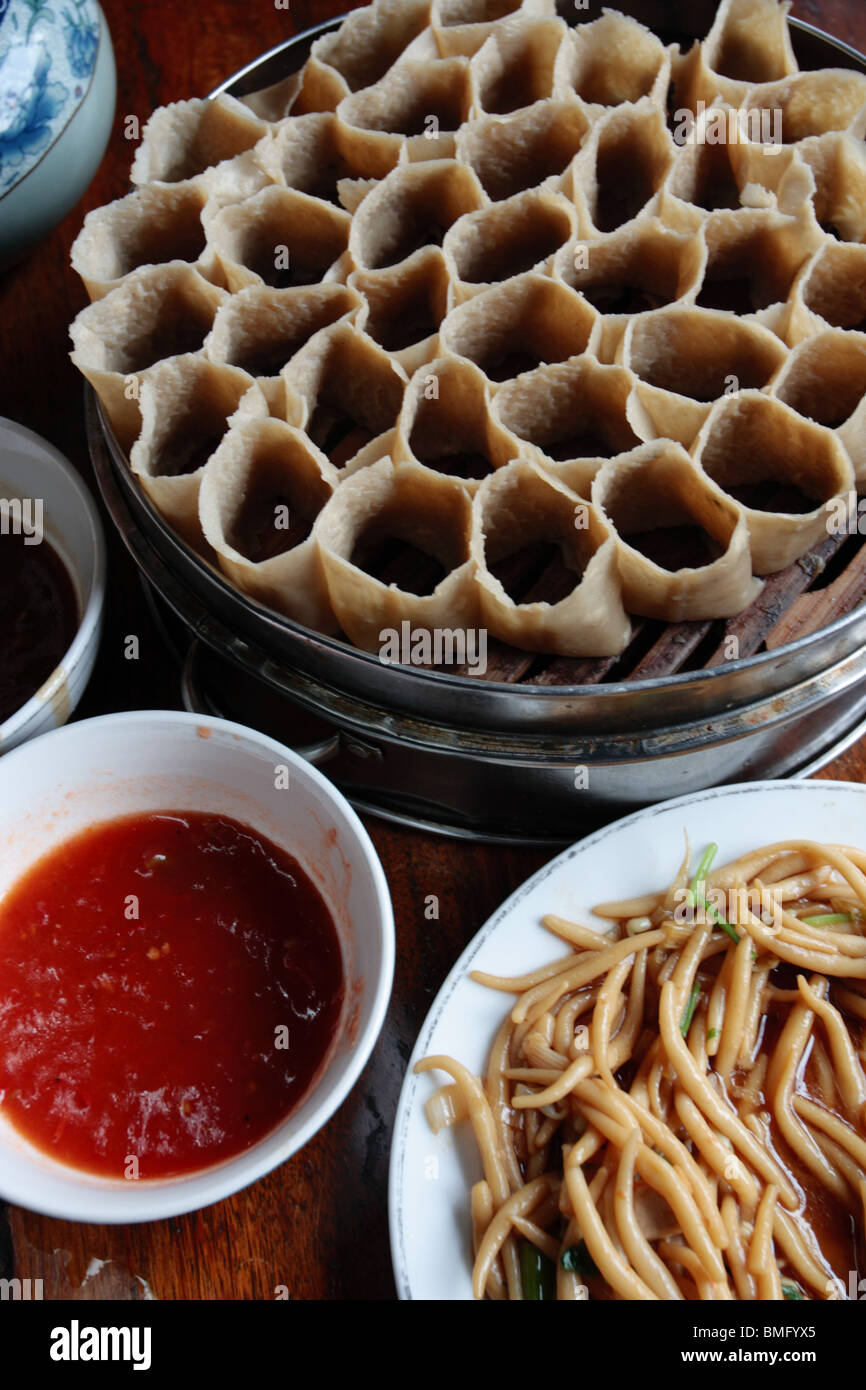 Snack locali Kaolaolao, Pingyao, nella provincia di Shanxi, Cina Foto Stock