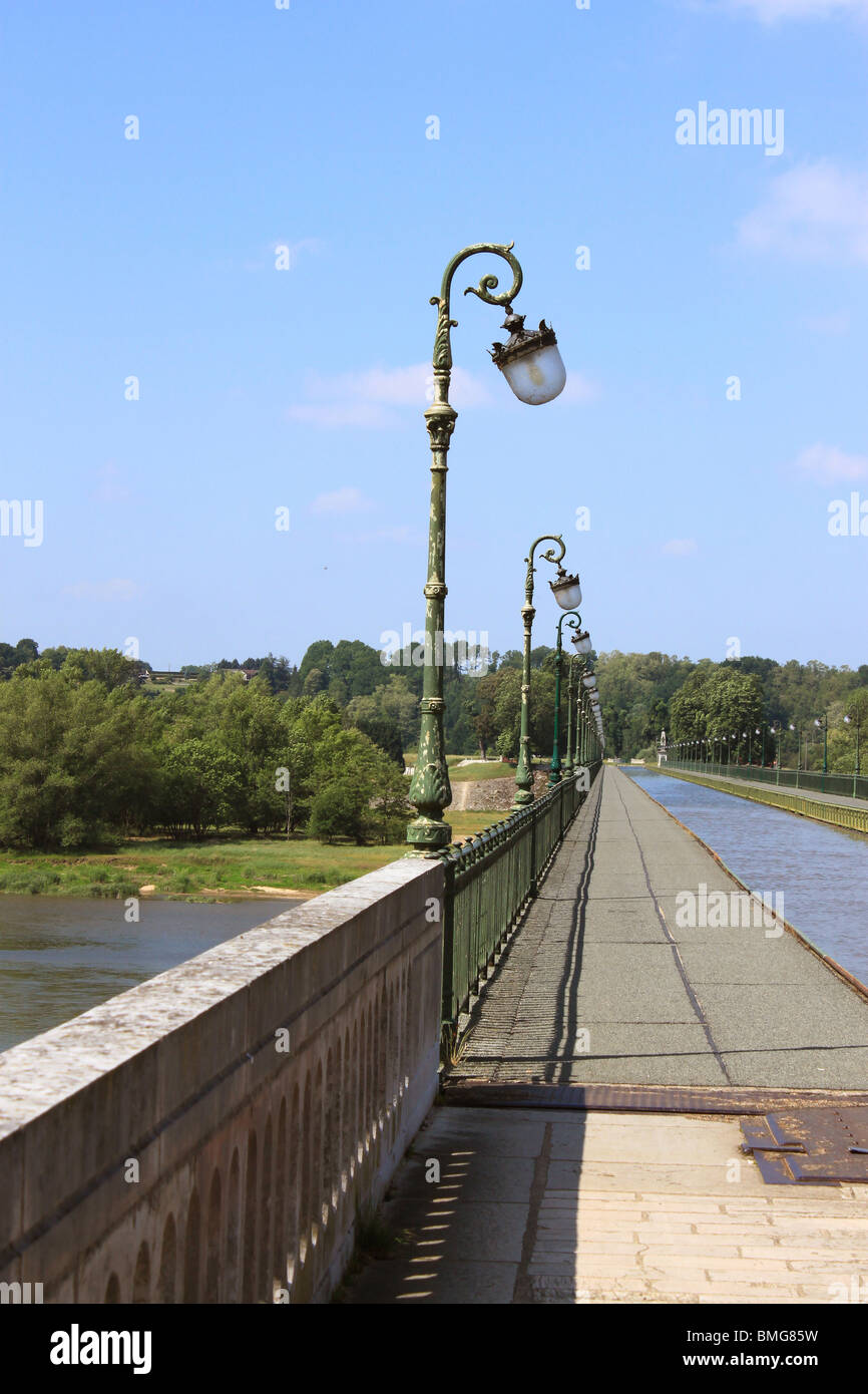 Pont canale di Briare sulla Loira Foto Stock