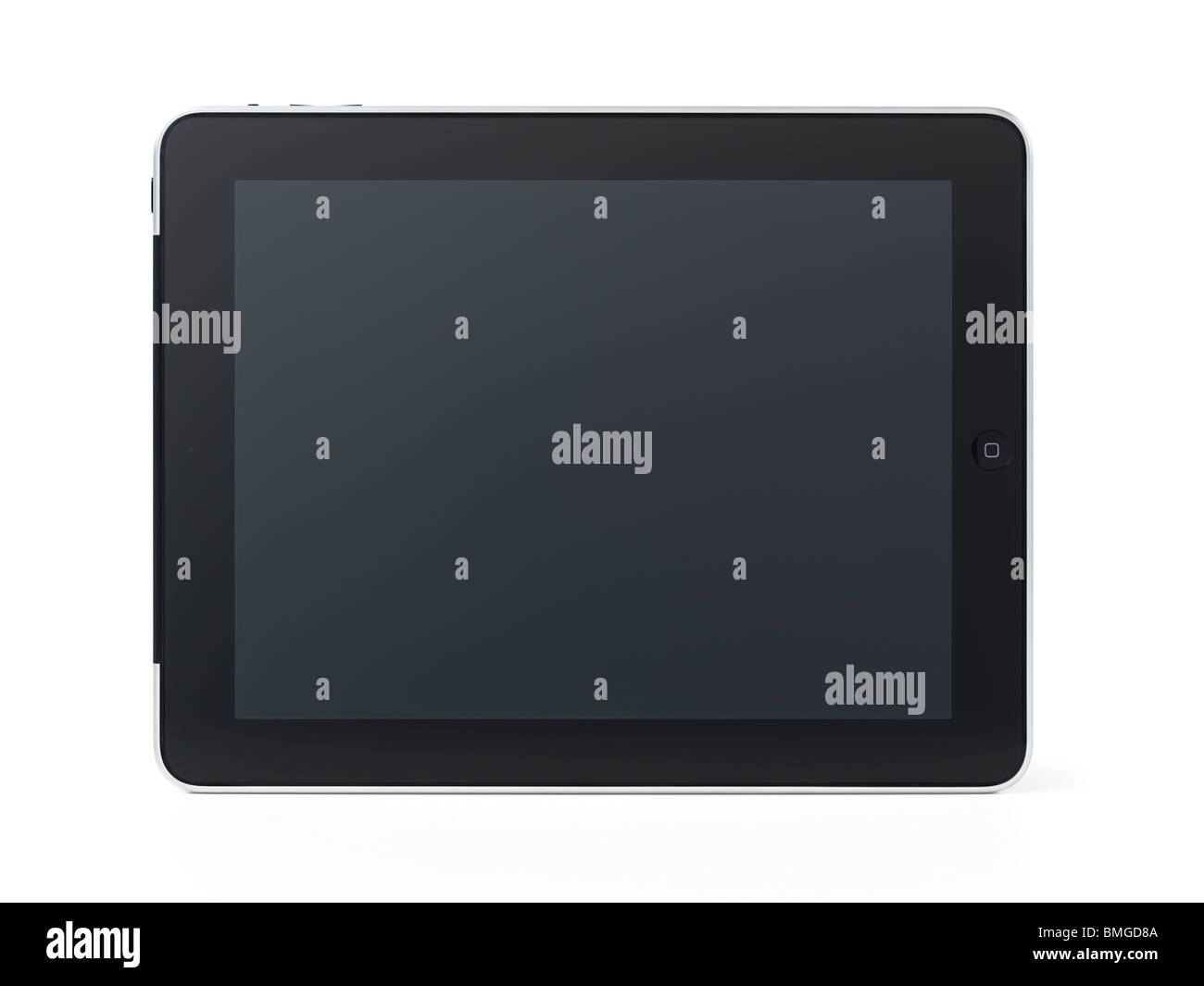 Apple iPad 3G tablet Pc con schermo vuoto in piedi sul suo lato isolato su sfondo bianco con tracciato di ritaglio Foto Stock