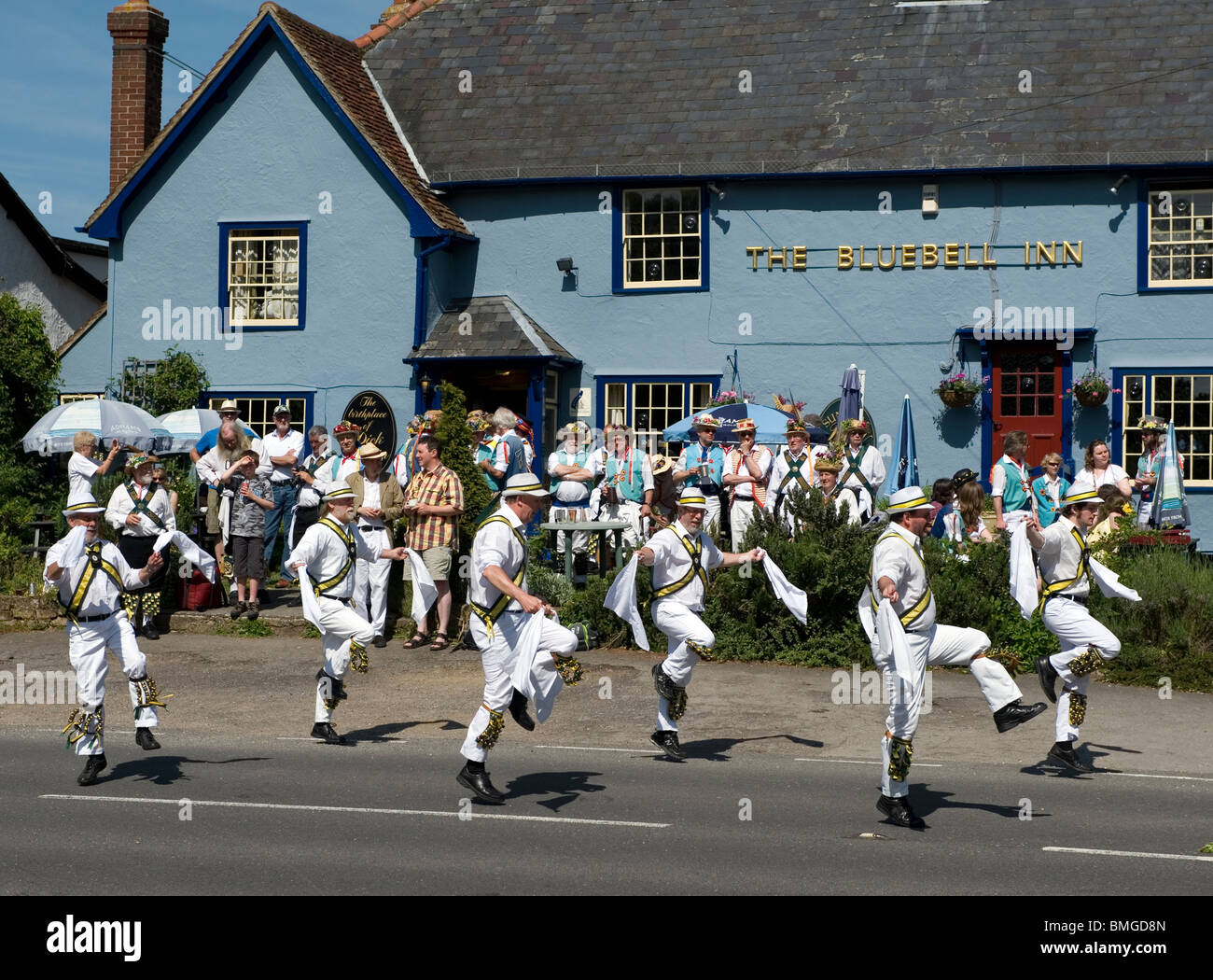 Morris Dancing in Thaxted e villaggi circostanti in North Essex, Gran Bretagna, Foto Stock