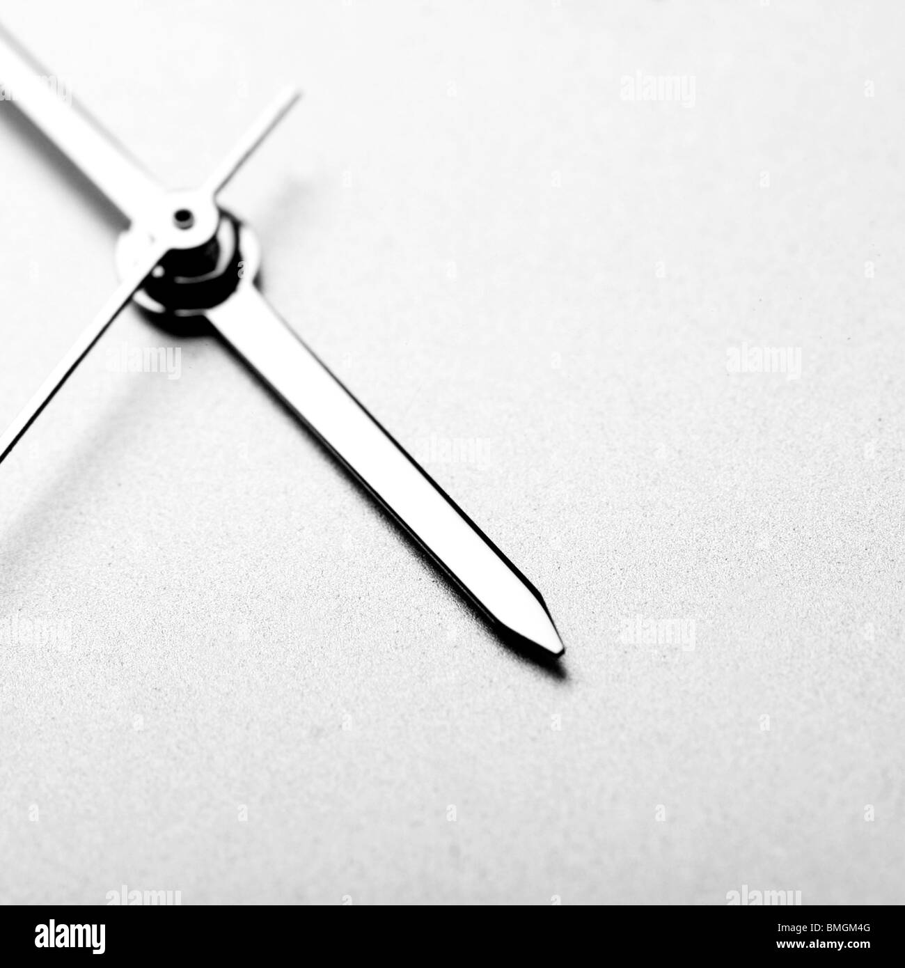 Orologio da donna: il tempo è in esecuzione. Close up. Foto Stock