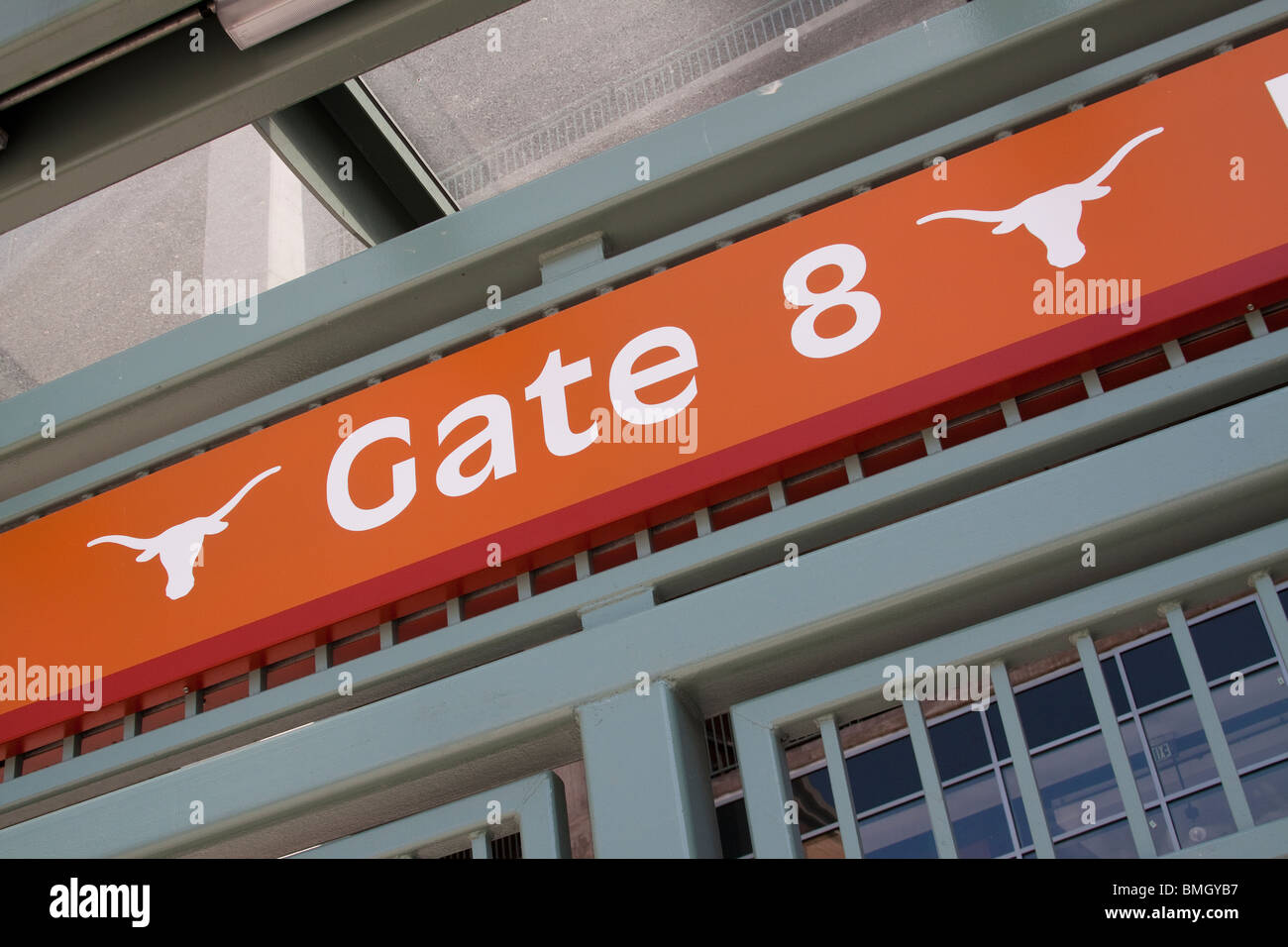 Segno di gate a Darrell K Royal longhorn football Stadium presso la University of Texas di Austin Foto Stock