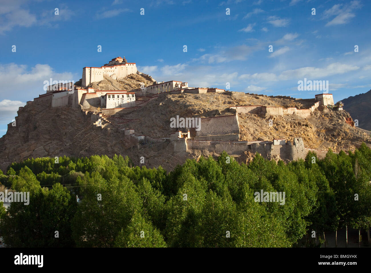 Gyantse Dzong o fortezza in Gyantse, Tibet Foto Stock