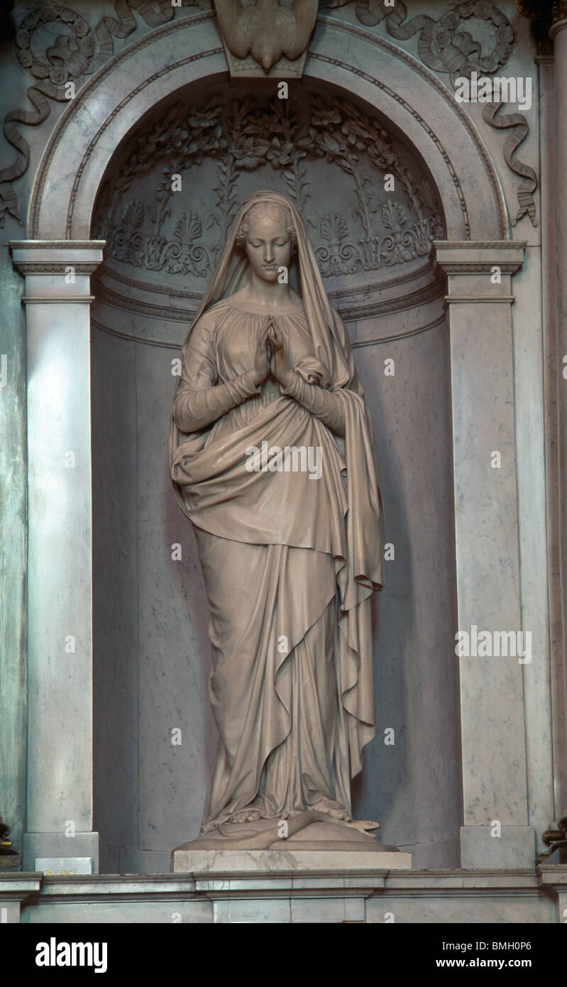 Montpellier Francia la Cattedrale di St Pierre - statua della Vergine Maria Foto Stock