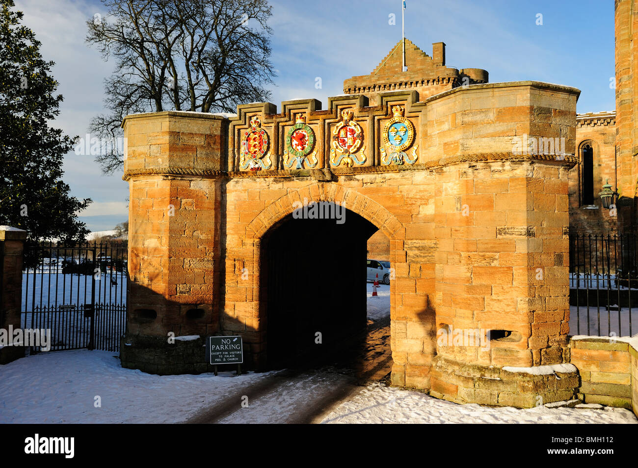 Gateway a Linlithgow Palace in West Lothian, Scozia Foto Stock