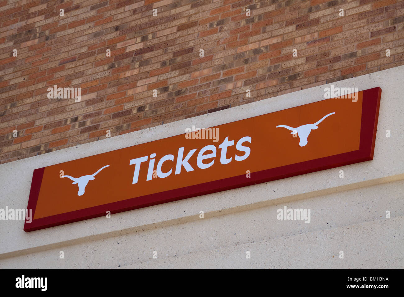 Biglietti segno a Darrell K Royal longhorn football Stadium presso la University of Texas di Austin Foto Stock