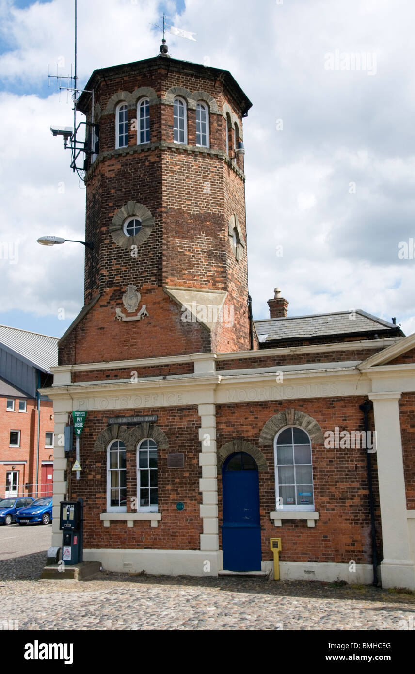 Il pilota di Office su comuni Staithe Quay, King's Lynn, Norfolk, Inghilterra Foto Stock