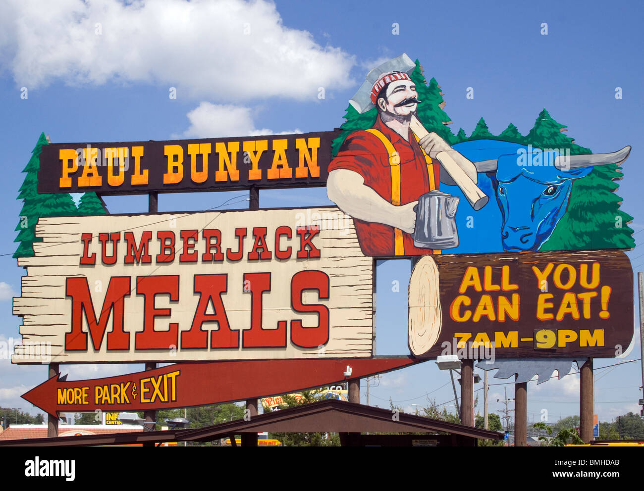 Il ristorante Paul Bunyan Lumberjack Measons a Wisconsin Dells presenta un arredamento rustico in legno e un'abbondante cucina in stile Northwoods. Foto Stock