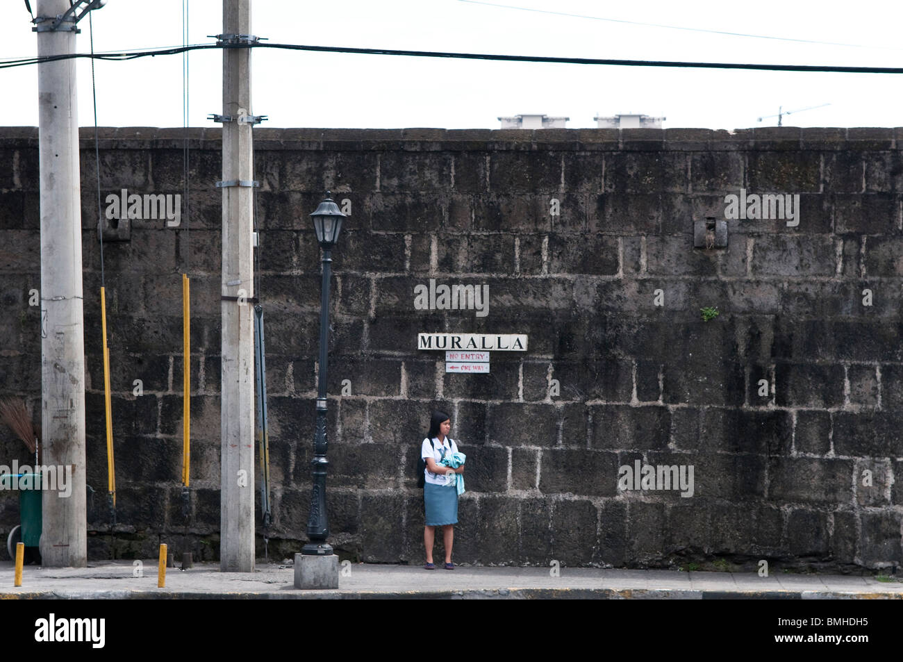 Filippine, mura della città vecchia in Intramuros il più antico quartiere della città di Manila. Foto Stock
