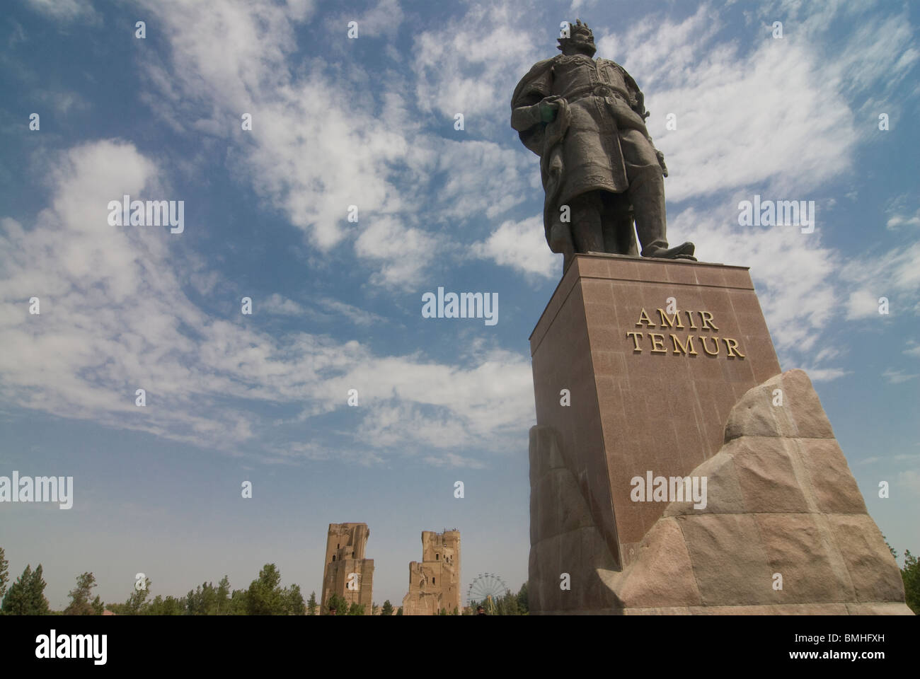 Statua di Timur a Ak Saray Palace. Shakrisabz. La Repubblica di Uzbekistan. Foto Stock