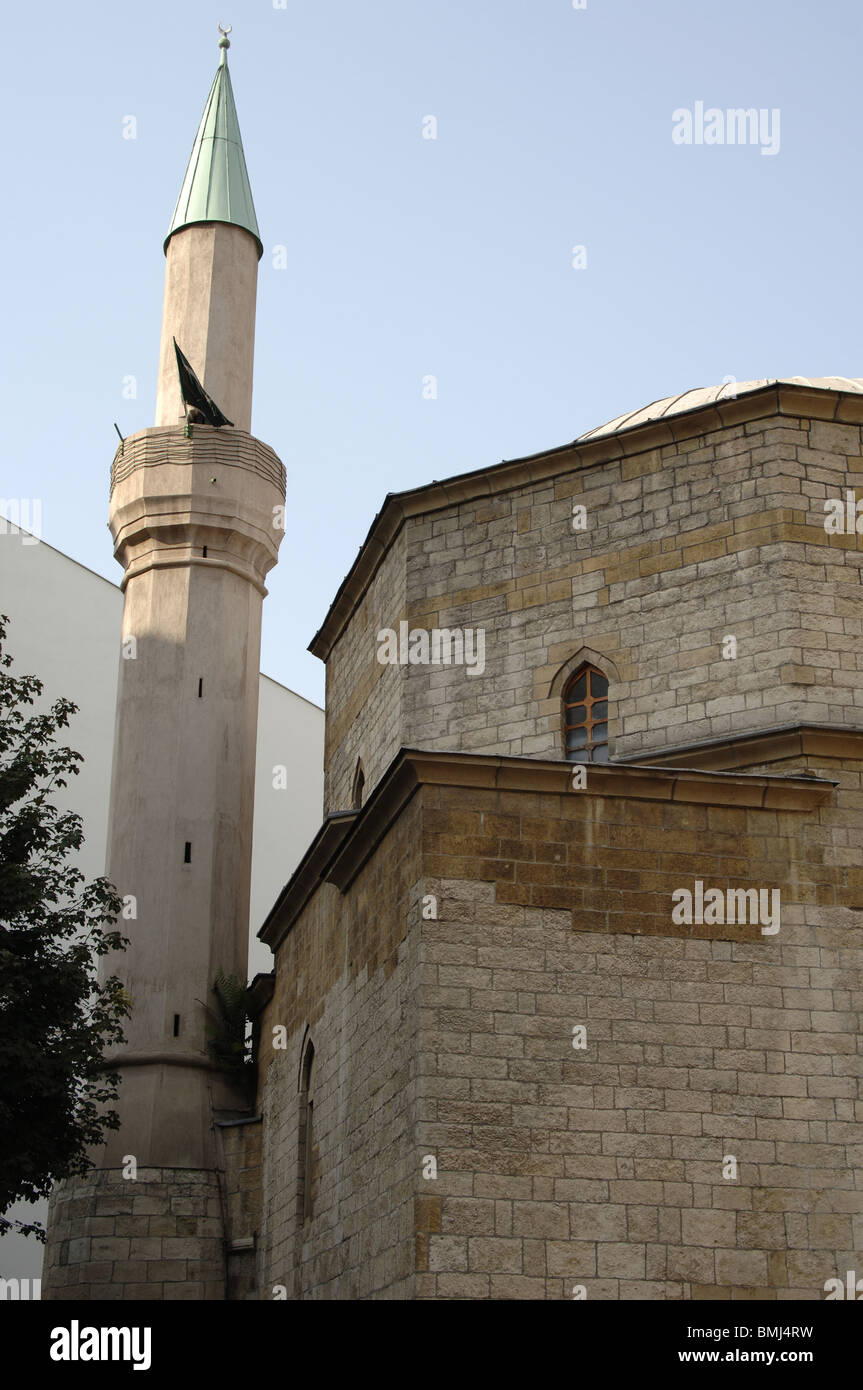 La moschea di Bayrakli, probabilmente costruito intorno al 1575, durante il periodo ottomano. Minareto. Belgrado. Repubblica di Serbia. Foto Stock