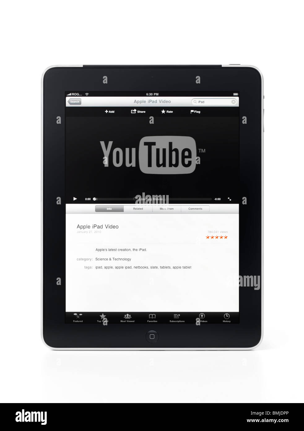 Apple iPad 3G computer tablet con You Tube sul suo visualizzatore isolato su sfondo bianco con tracciato di ritaglio Foto Stock