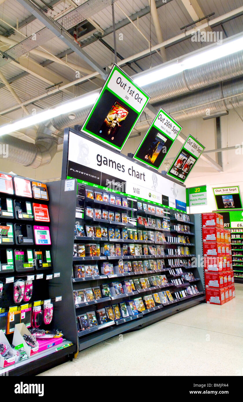 Giochi per computer in vendita in Asda, Old Kent Road Foto Stock