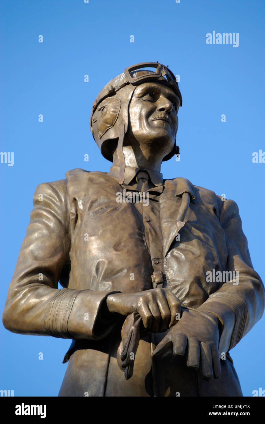 Statua di Chief Marshal Sir Keith Park sul quarto zoccolo in Trafalgar Square a Londra, Inghilterra Foto Stock