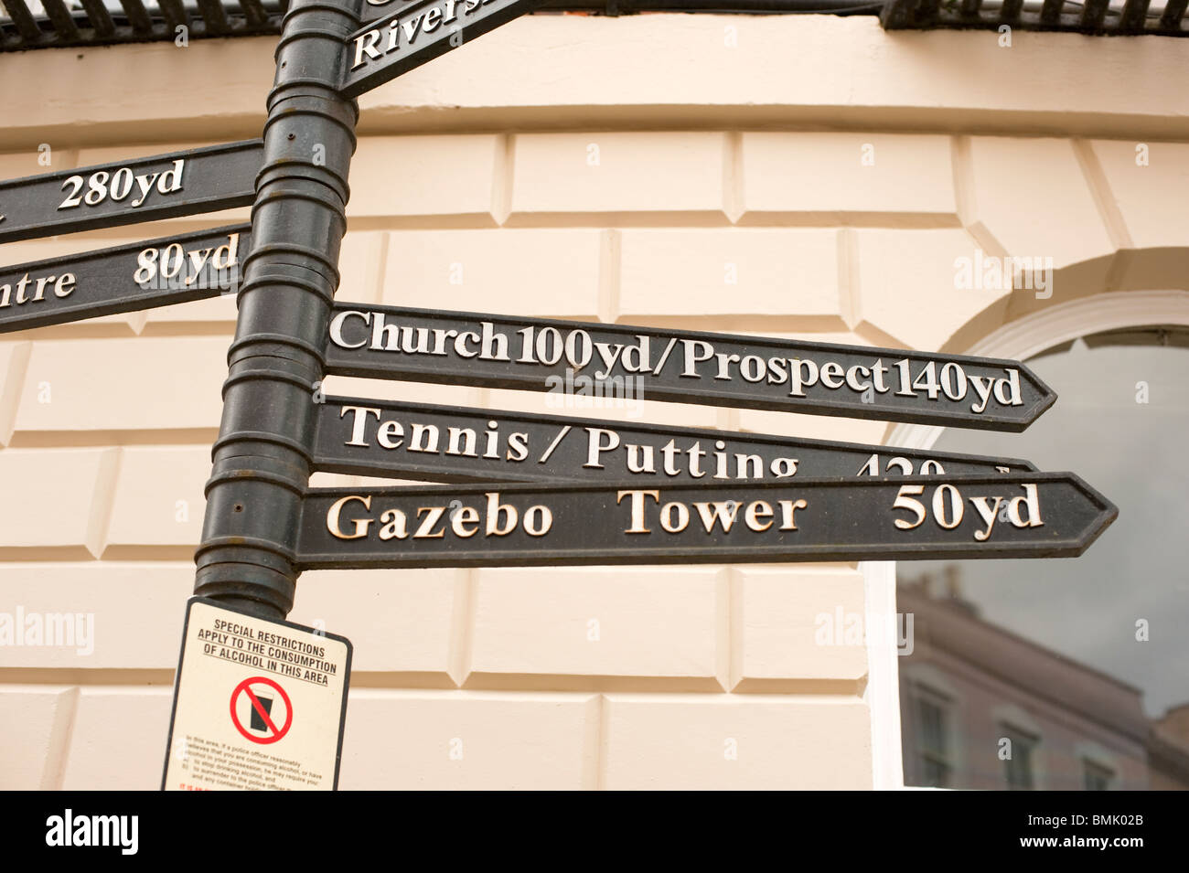 Ross-On-Wye Gazebo Chiesa torre prospettiva Foto Stock