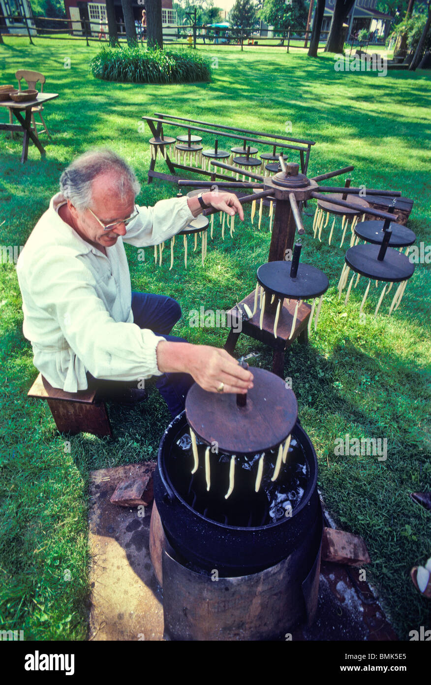 Landis Valley Farm Museum, Lancaster, PA. Collezione storica dei primi American artefatti antiquariato attrezzature agricole Foto Stock