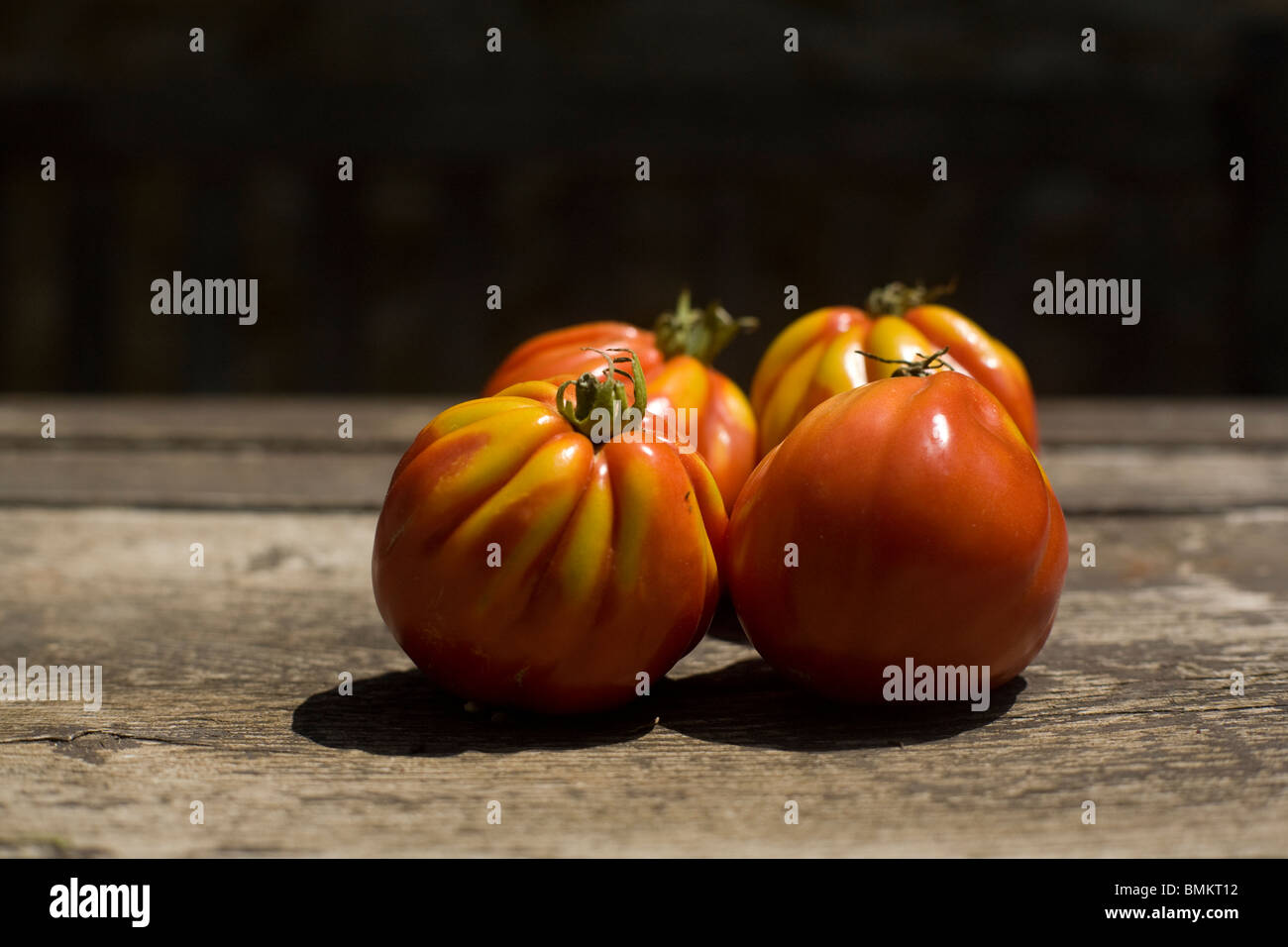 Mature oxheart "Coeur de boeuf' i pomodori dalla Provenza nel sud della Francia. Foto Stock