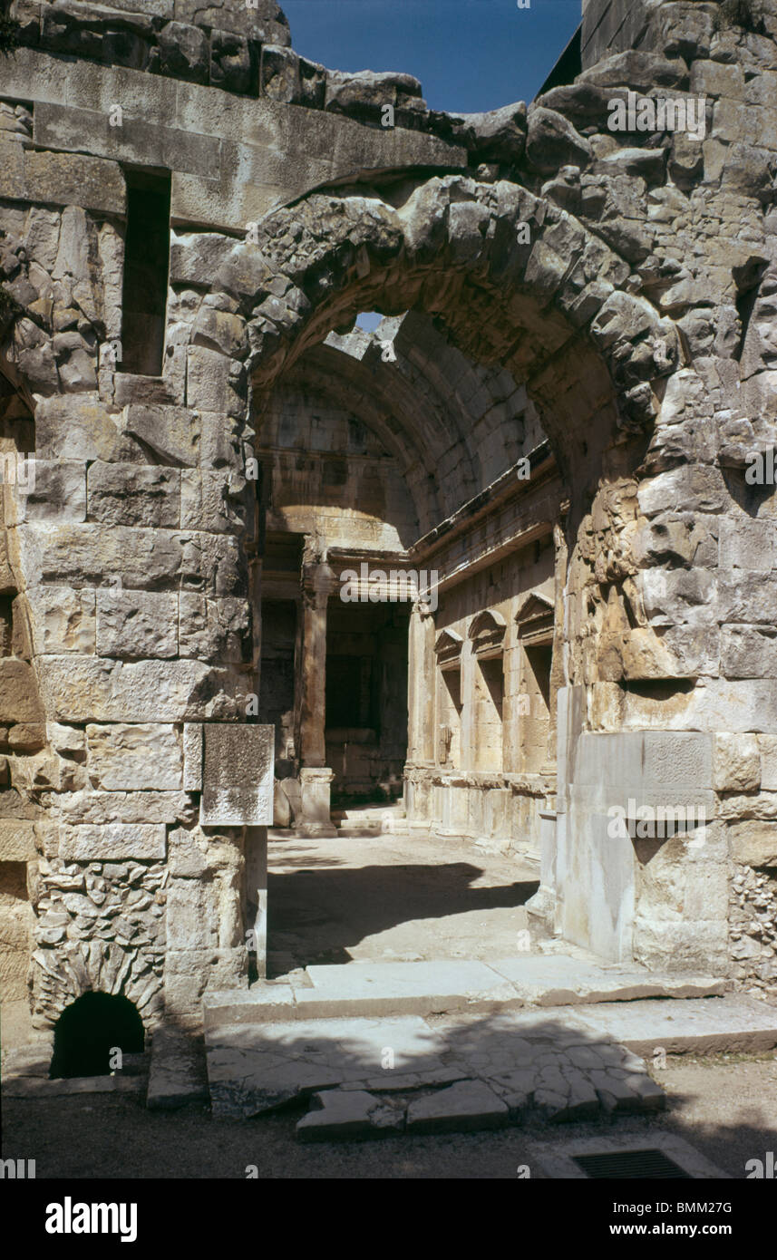 Nimes, Francia. Il Tempio di Diana, interior tardo secolo a.c. Roman Foto Stock