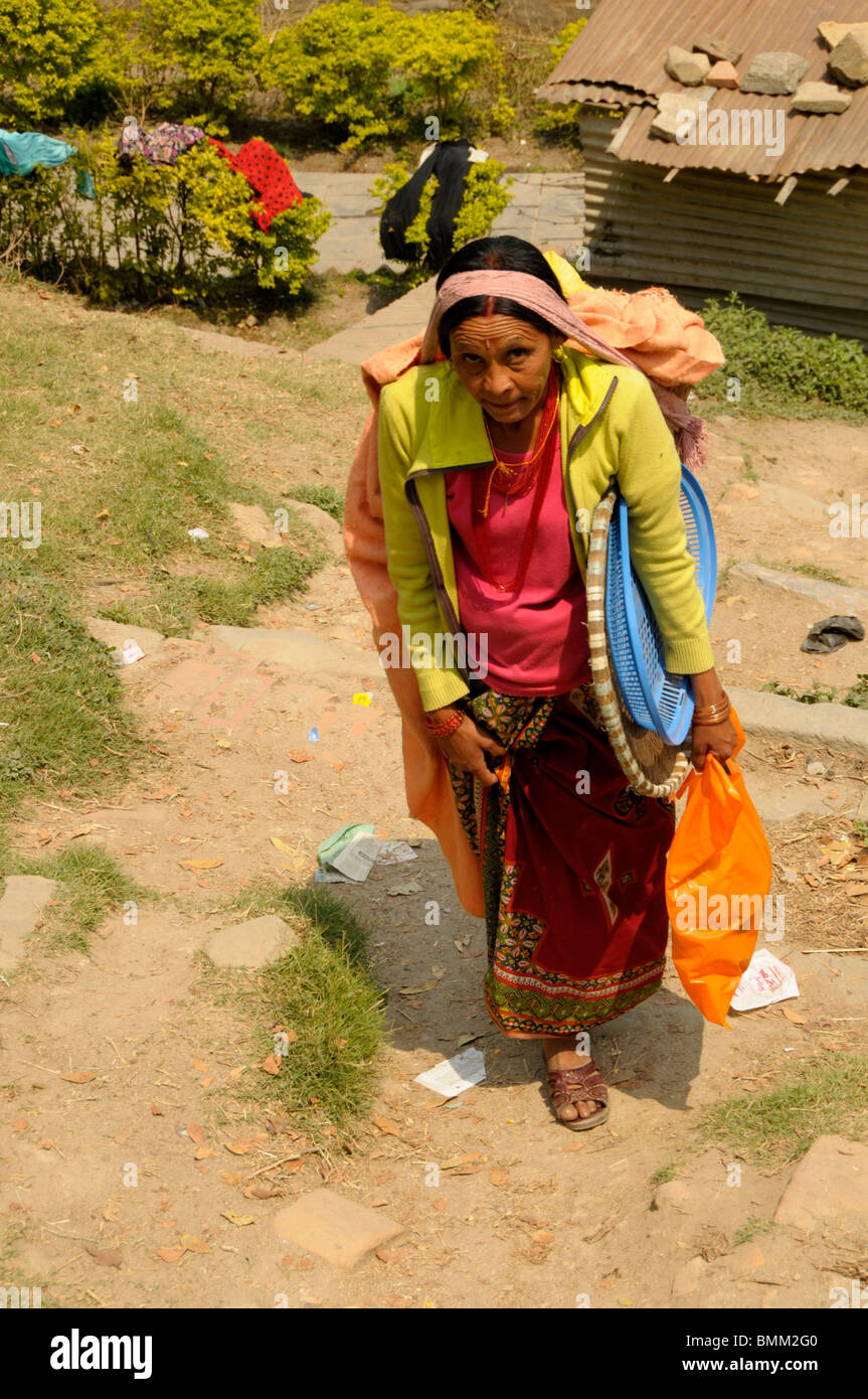 Giorno di lavaggio al santuario vicino al tempio di Pashupatinath, sacro fiume Bagmati , Kathmandu, Nepal Foto Stock