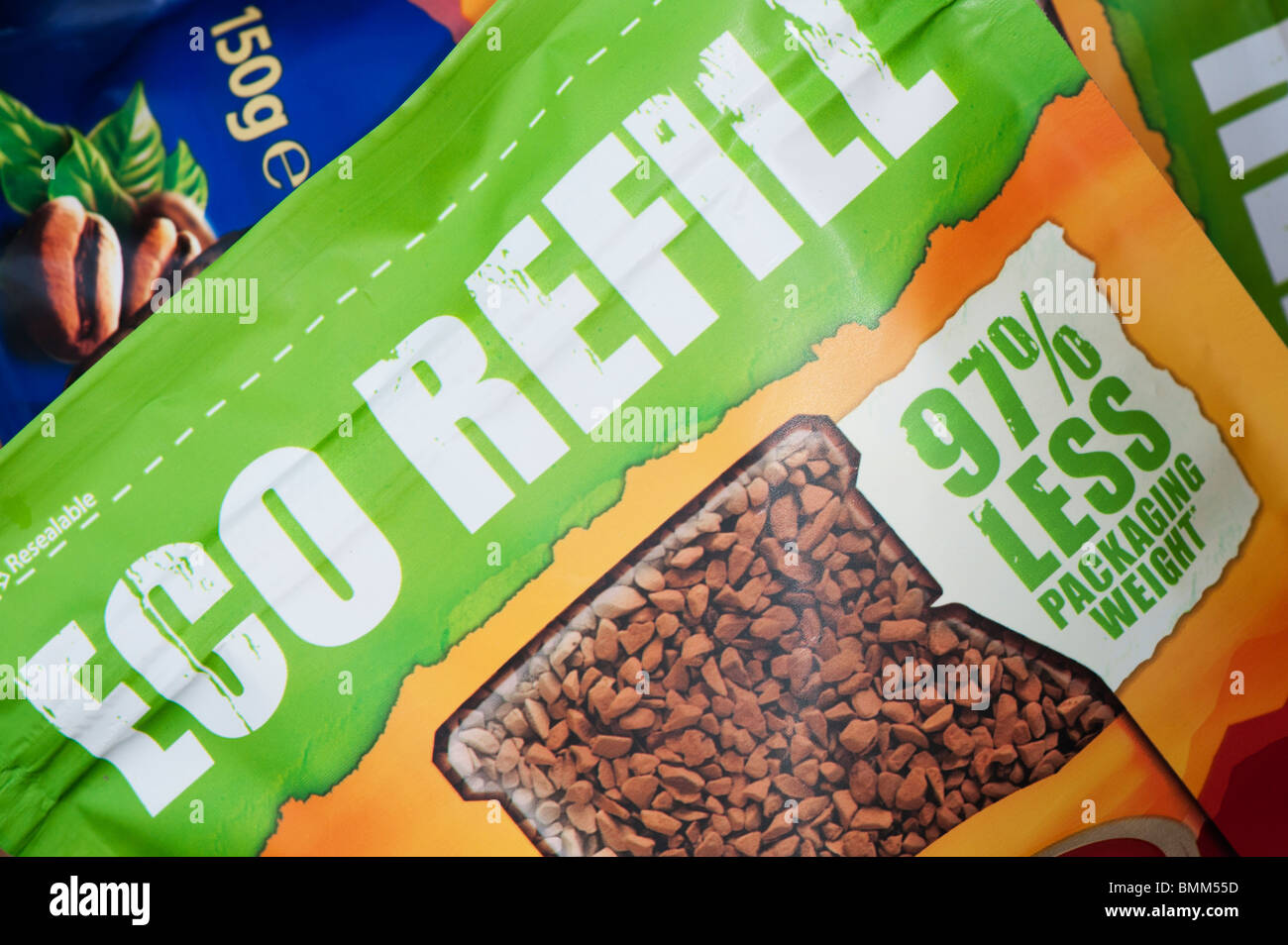 Eco rifornimento alimentare etichetta pacchetto progettato per salvare le discariche di rifiuti. Regno Unito Foto Stock