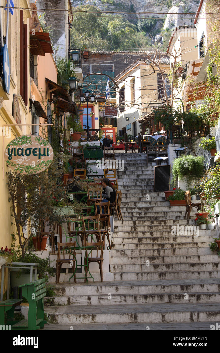 Tradizionale ristorante greco nel quartiere di Plaka, Atene, Grecia Foto Stock