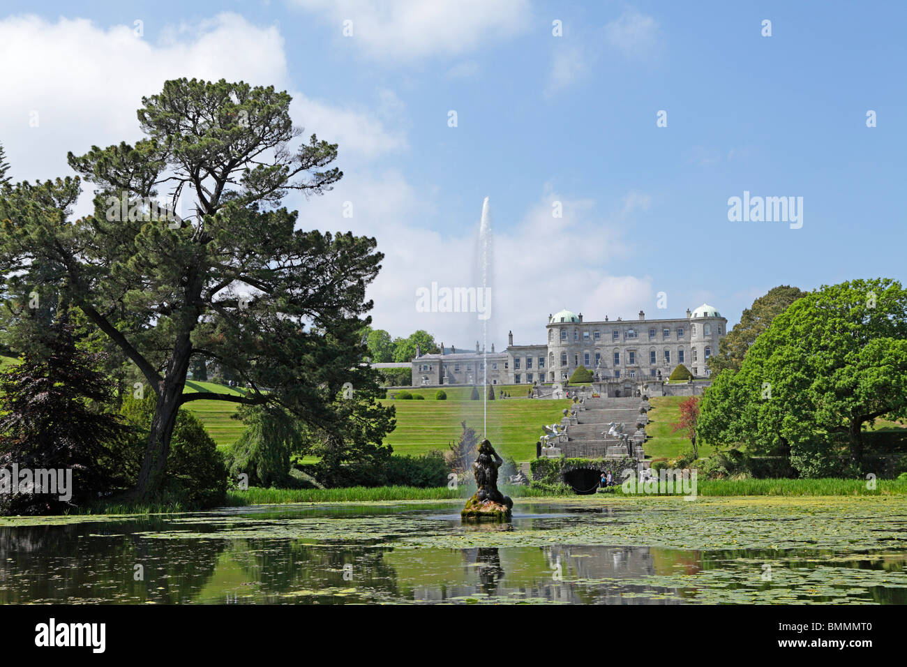 Powerscourt House e annessi giardini, Co. Wicklow, Repubblica di Irlanda Foto Stock