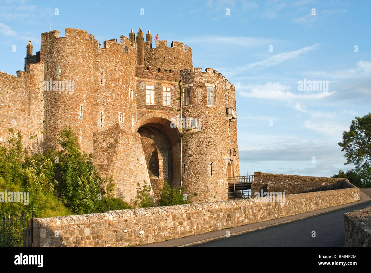 Il castello di Dover all'alba, sud-est dell' Inghilterra. Foto Stock