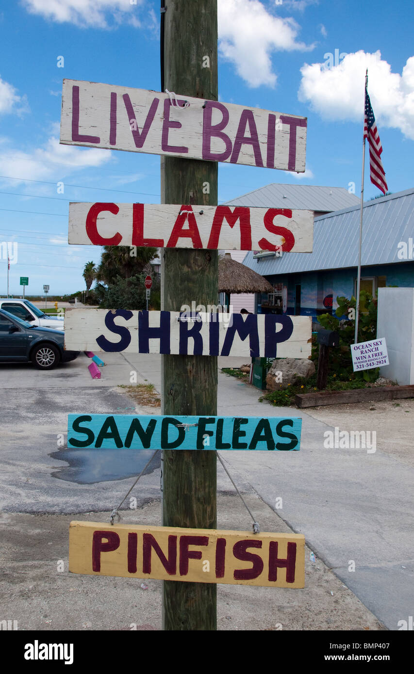 Cane nero esca e affrontare il problema è stato a Melbourne Beach sulla costa atlantica della Florida per quasi cento anni Foto Stock