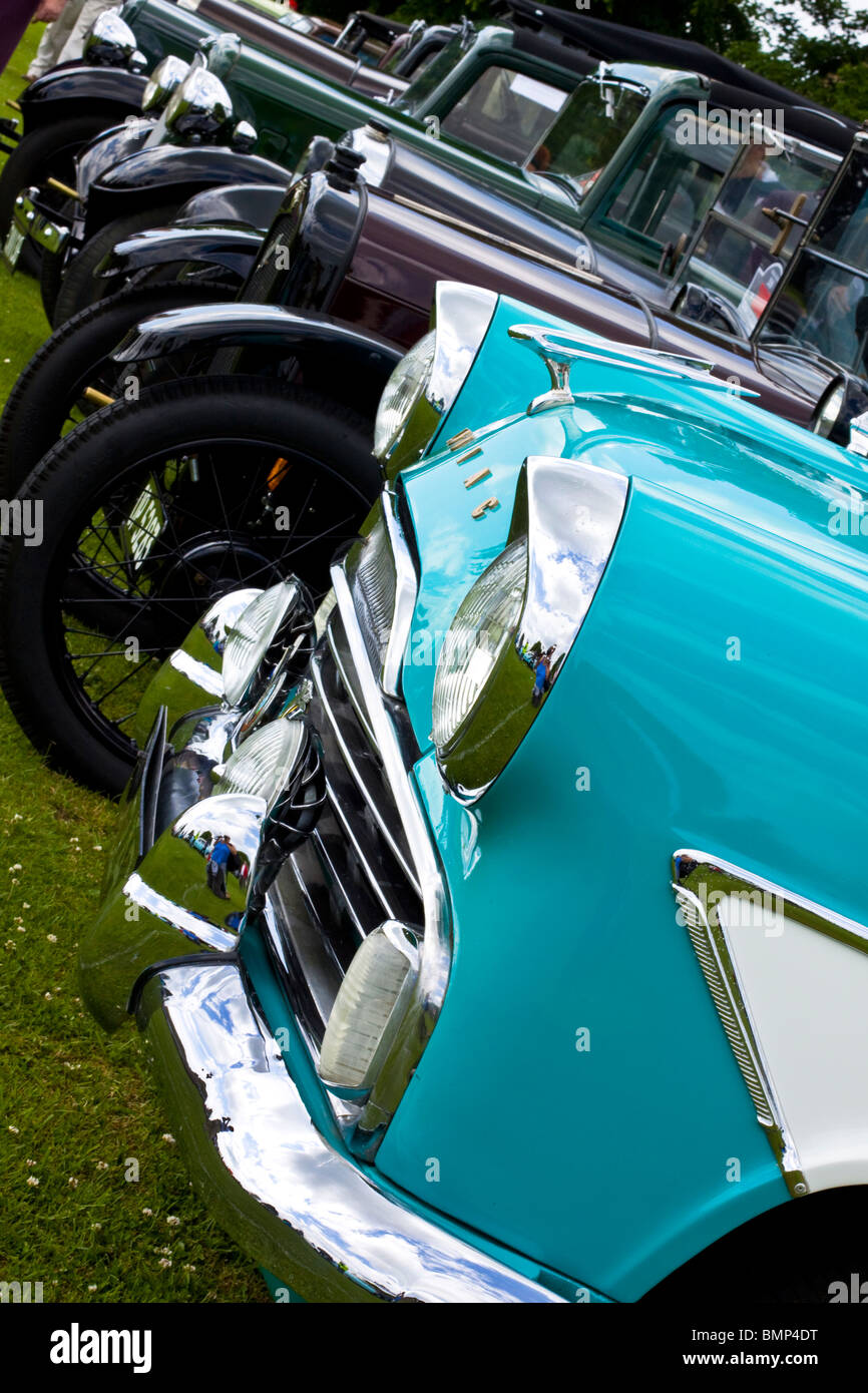 Fila di Vintage Classic Cars Foto Stock