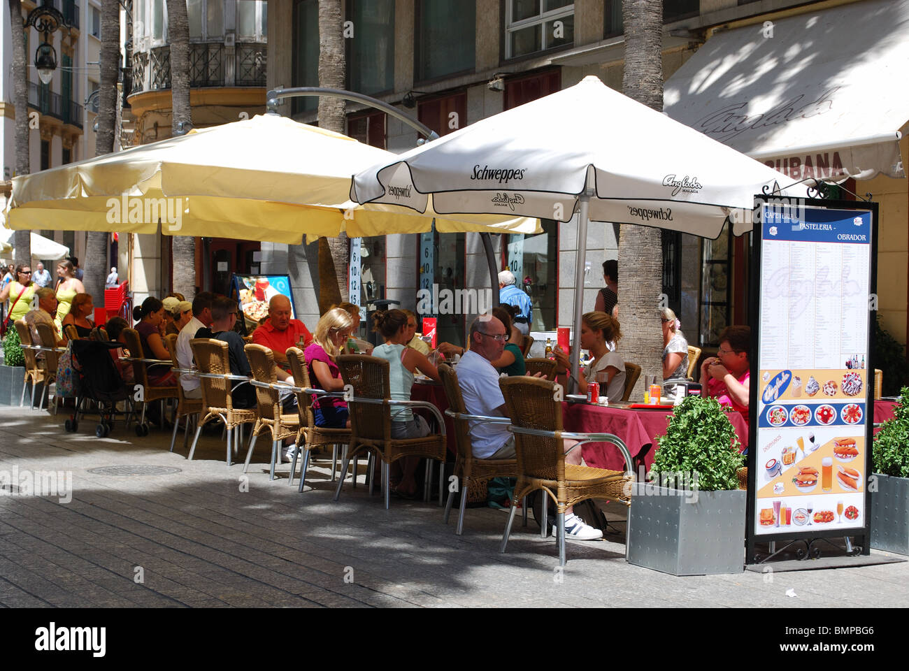 Caffetterie, Feria de Malaga, Malaga, Costa del Sol, provincia di Malaga, Andalusia, Spagna, Europa occidentale. Foto Stock