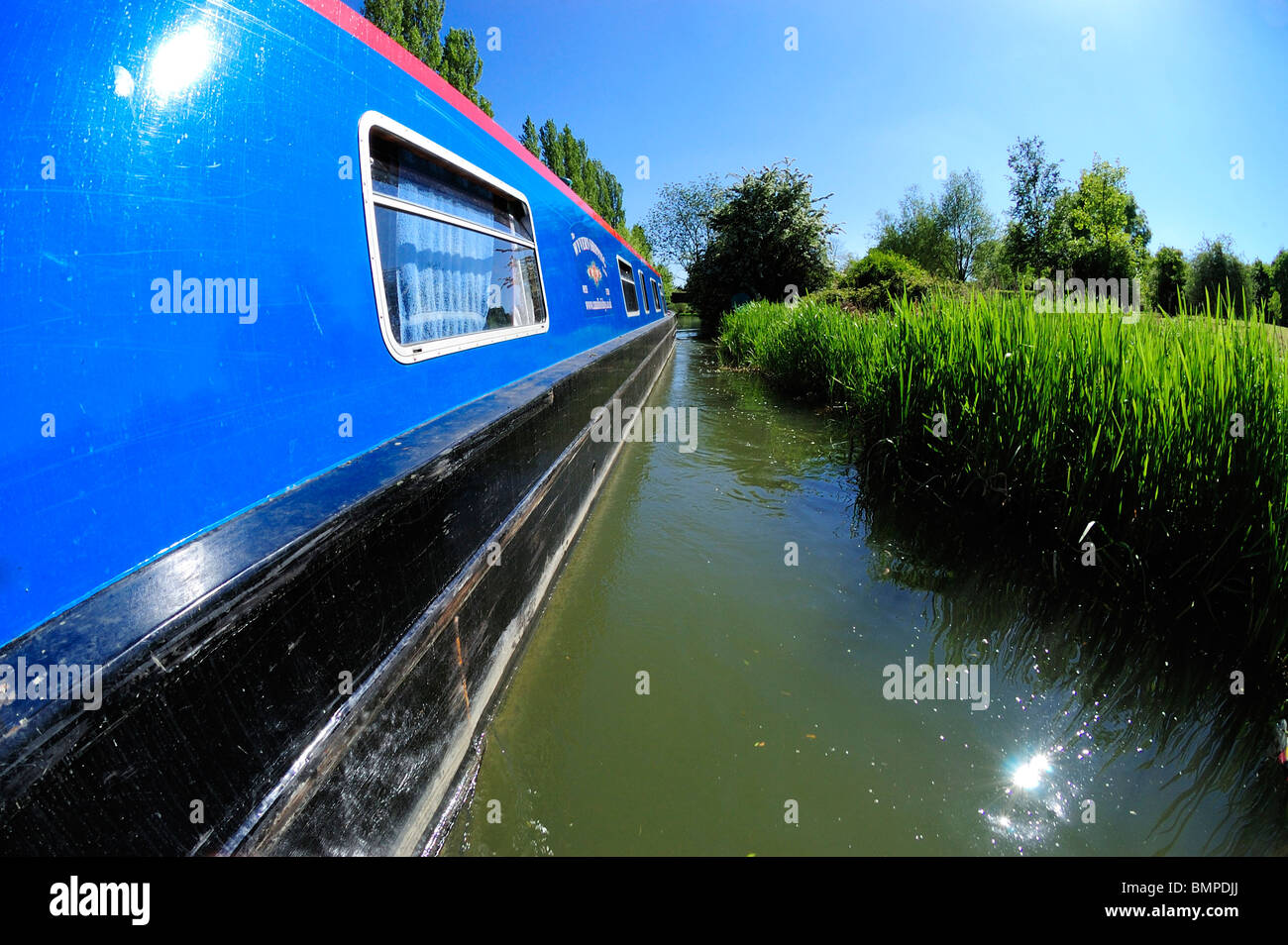 Lato della barca stretta, Grand Union Canal, REGNO UNITO Foto Stock