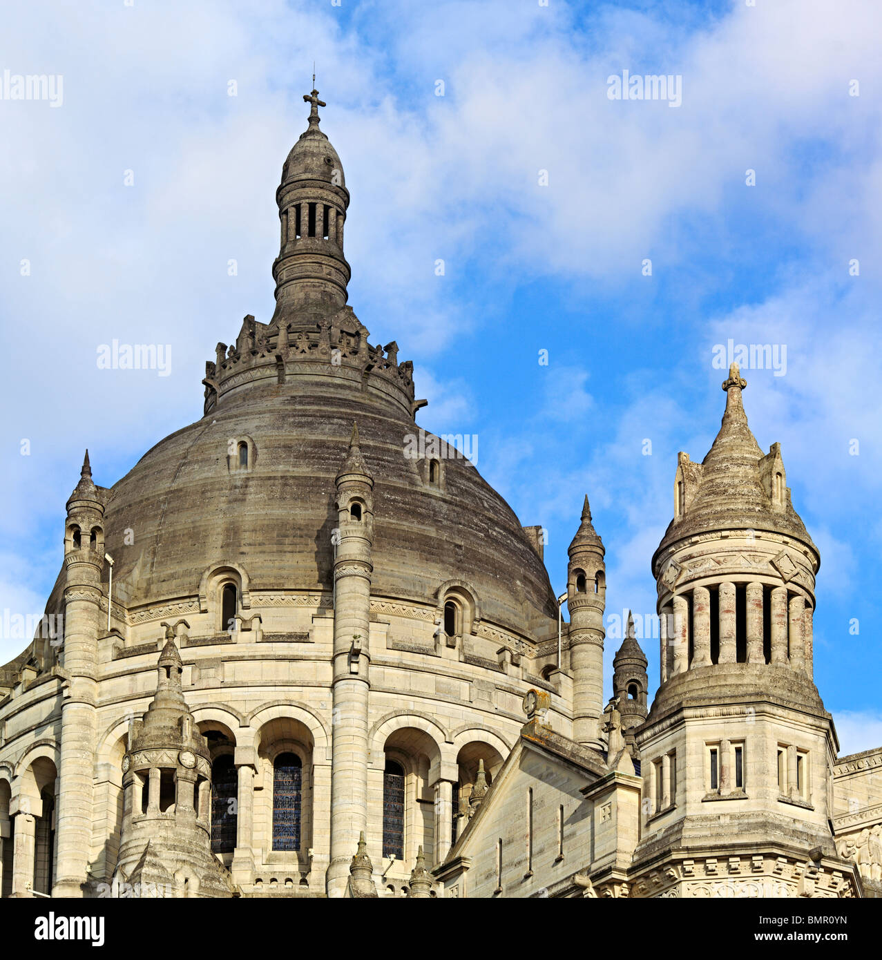 Basilica di Santa Teresa di Lisieux, dipartimento di Calvados, Bassa Normandia, Francia Foto Stock