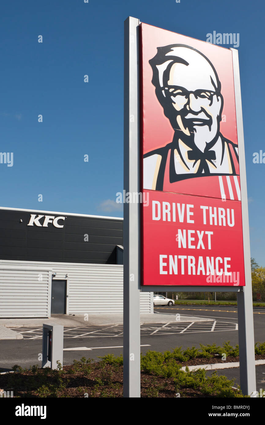 KFC guidare attraverso il segno Foto Stock