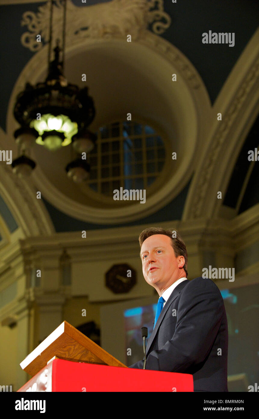 David Cameron nei cittadini di elezioni generali britanniche confrence complessivo, al centro metodista Hall, Westminister, Londra,UK. Foto Stock