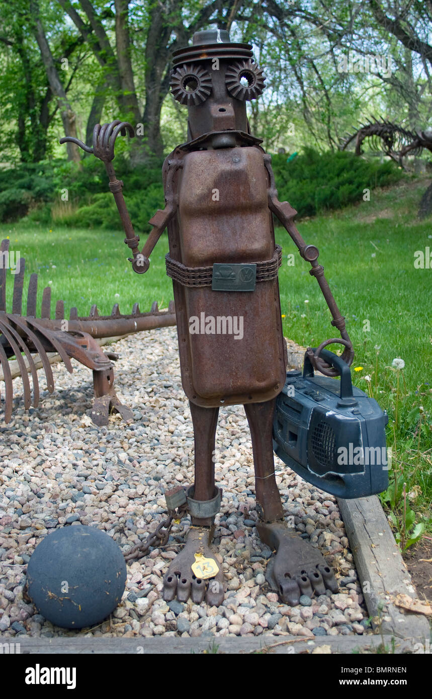 Lo zoo di Swetsville a Fort Collins, Colorado, espone stravaganti sculture metalliche di Bill Swets, mescolando arte, creatività e divertimento all'aperto. Foto Stock