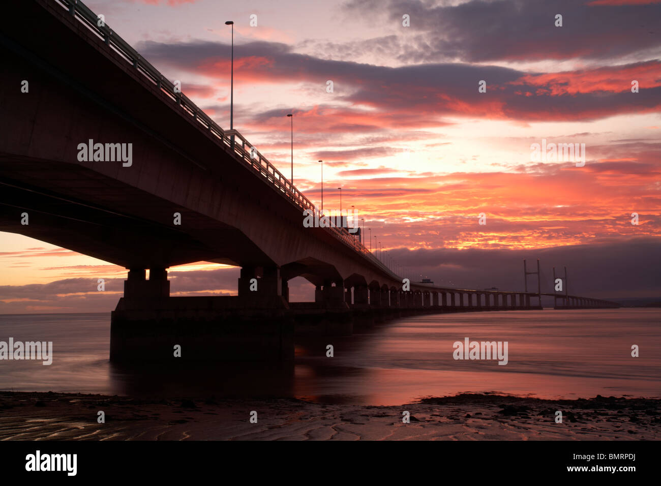 Secondo Severn attraversando ponte a pedaggio dall'Inghilterra al Galles Foto Stock