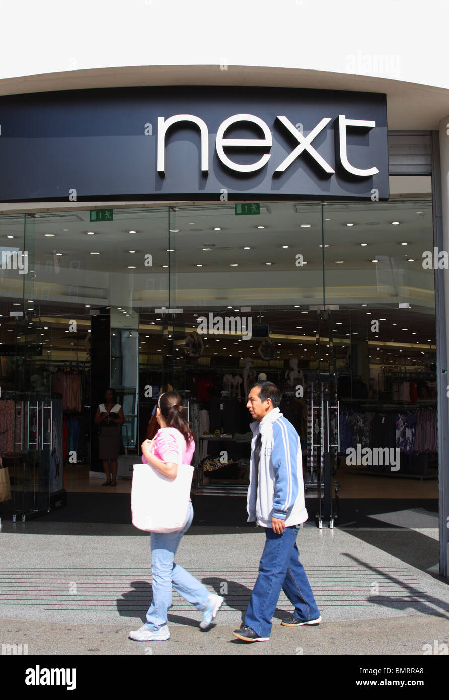 Un prossimo negozio su Oxford Street, London, England, Regno Unito Foto Stock