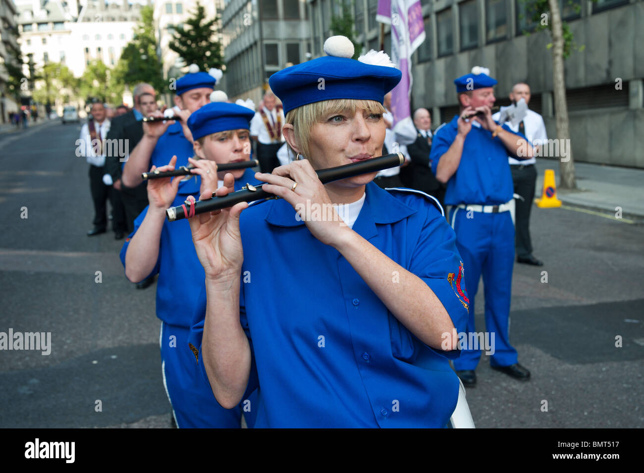 I giocatori di flauto in Corby lealisti band in Apprentice Boys di Derry Signore Carson Memorial Marzo Foto Stock