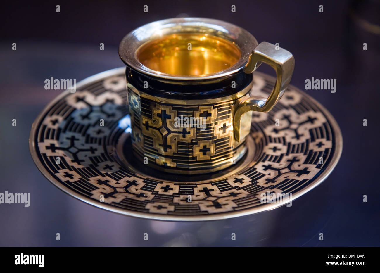 Vintage tazza da caffè in porcellana Manufactory 1822 Vienna, Austria Foto Stock