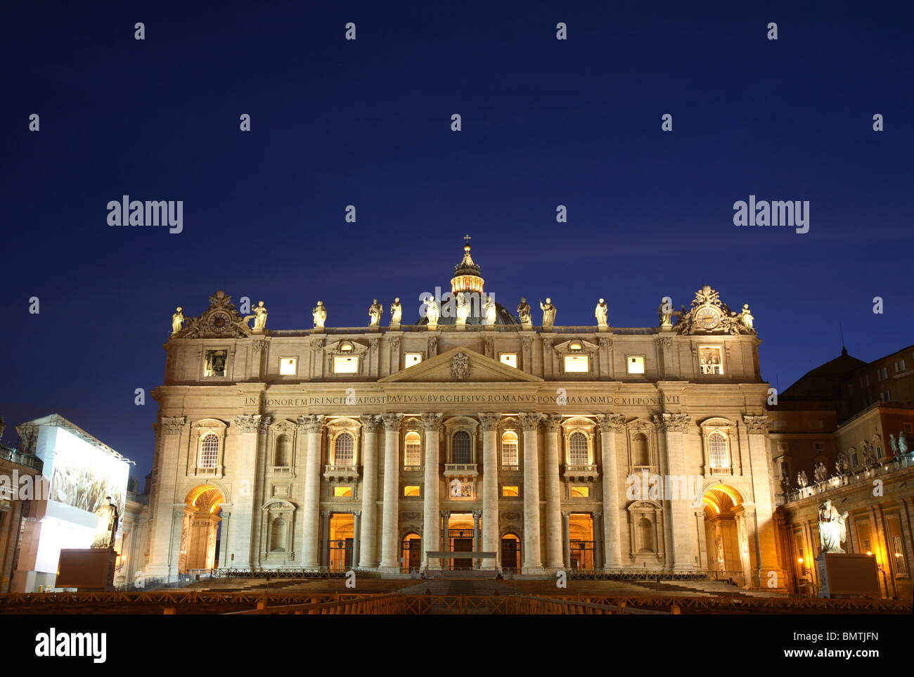Maderno la facciata della Basilica di San Pietro, Roma, Italia Foto Stock