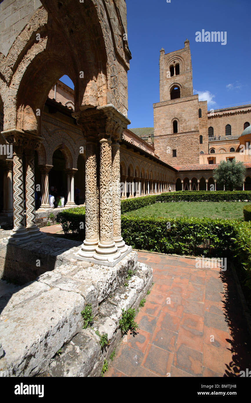 Il chiostro di Monreale, Palermo, Italia Foto Stock