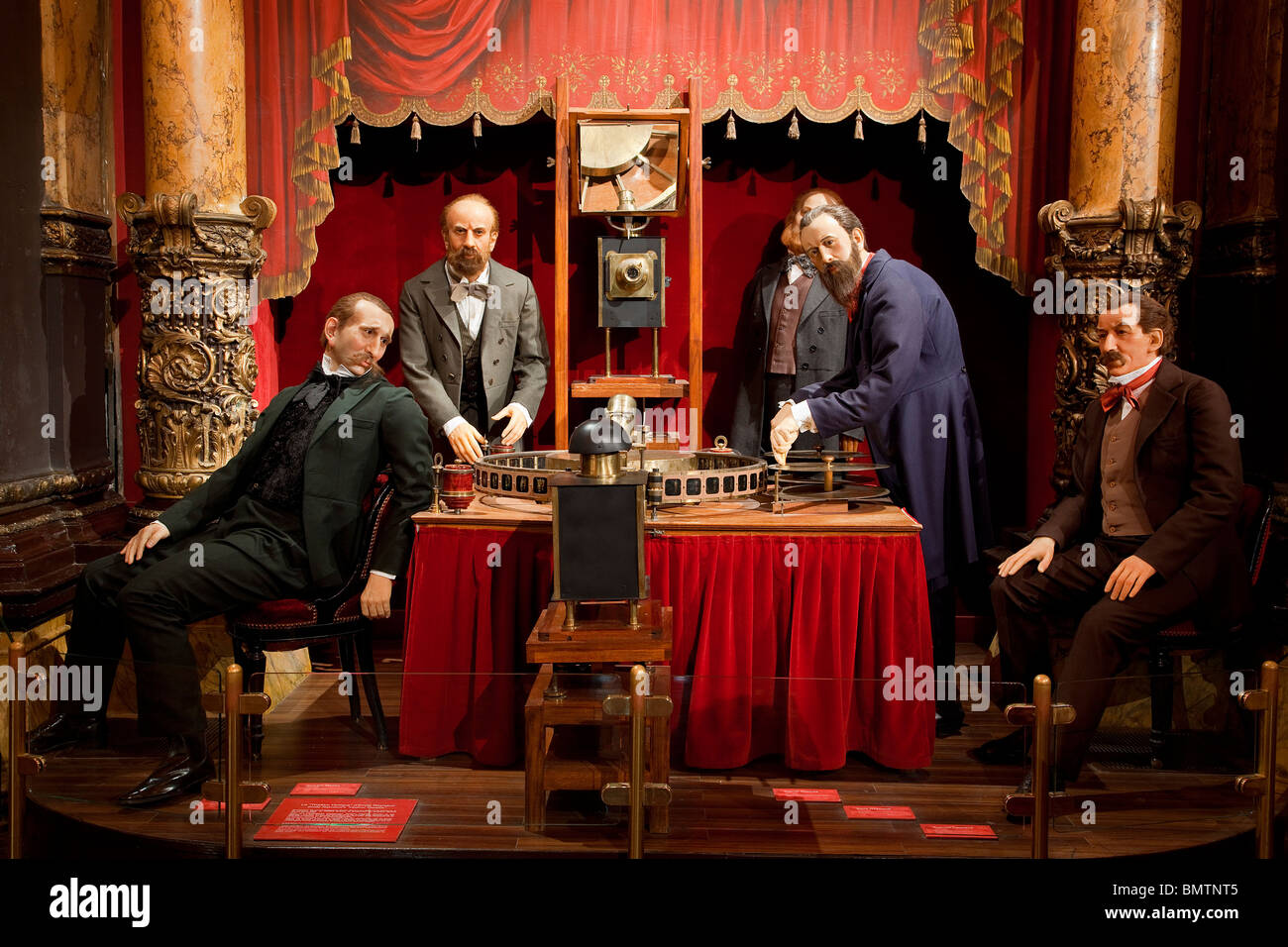 La Emile Reynaud ottico di teatro, Louis Lumiere, Georges Melies , museo Grevin, Parigi, Francia Foto Stock